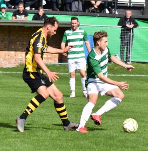 Corinthian v hebburn town fa vase