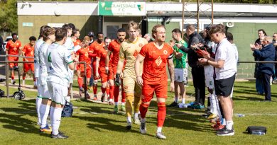 PHOTOS – Holmesdale v Whitstable Town
