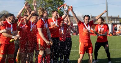 PHOTOS – Whitstable Town – Champions!