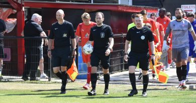 PHOTOS – Beckenham Town v Hollands & Blair