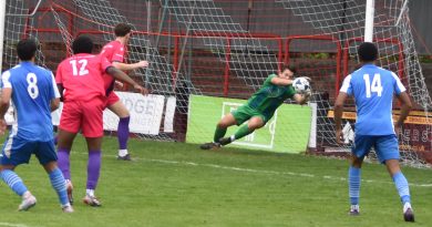PHOTOS – Erith & Belvedere v Fisher
